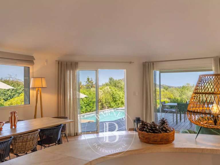 Villa Porto-Vecchio - 2 chambres - 137m²