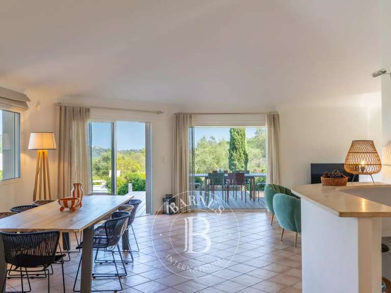 Villa Porto-Vecchio - 2 chambres - 137m²