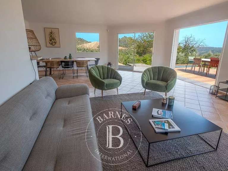 Villa Porto-Vecchio - 2 chambres - 137m²