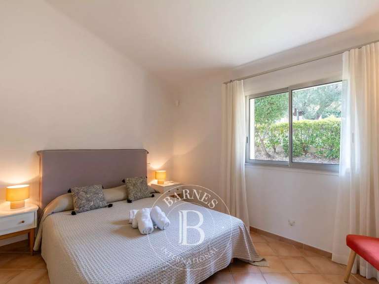 Villa Porto-Vecchio - 2 chambres - 137m²