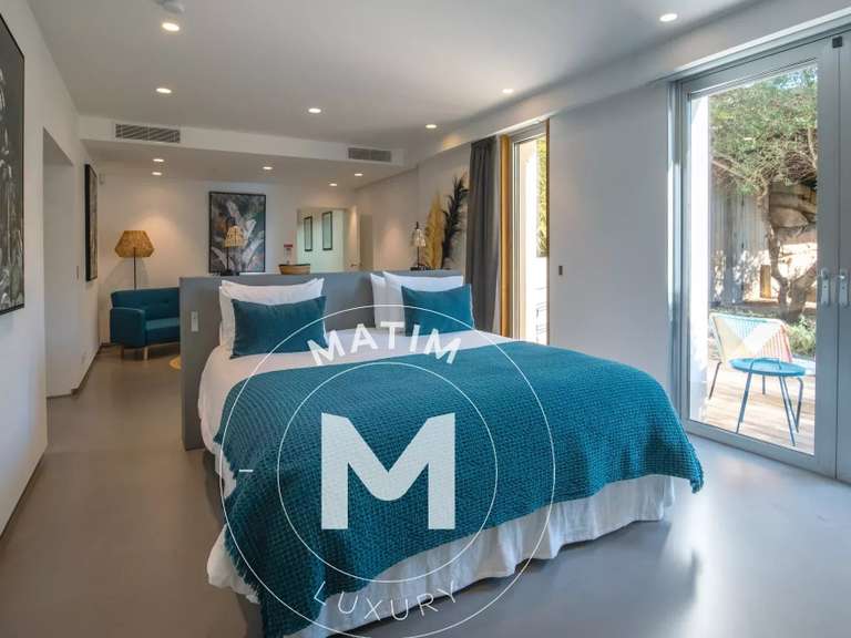 Villa Porto-Vecchio - 5 chambres - 650m²