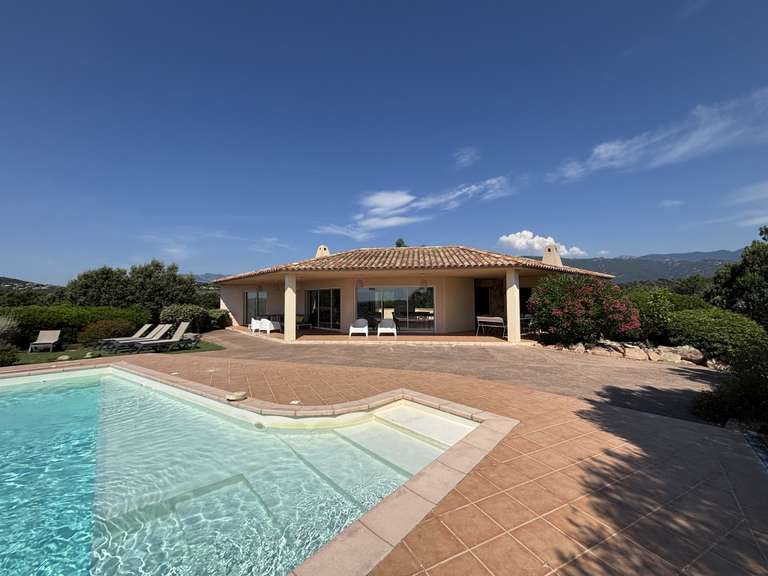 Villa Porto-Vecchio - 4 chambres - 177m²
