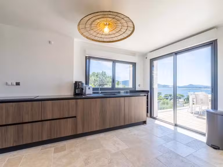 Villa Porto-Vecchio - 5 chambres - 160m²