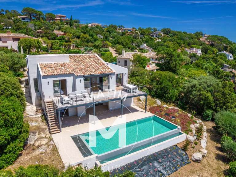 Villa Porto-Vecchio - 5 chambres - 160m²
