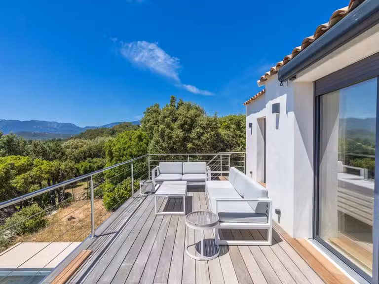 Villa Porto-Vecchio - 5 chambres - 160m²