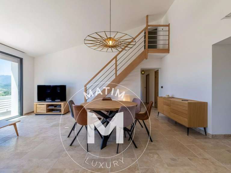 Villa Porto-Vecchio - 5 chambres - 160m²