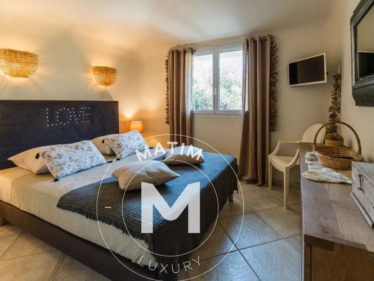 Villa with Sea view Porto-Vecchio - 5 bedrooms - 16885m²