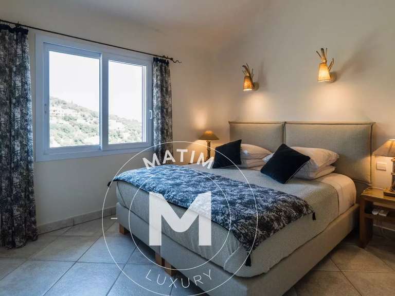 Villa with Sea view Porto-Vecchio - 5 bedrooms - 16885m²