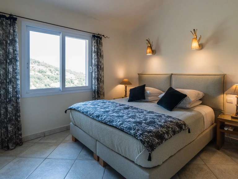 Villa with Sea view Porto-Vecchio - 5 bedrooms - 16885m²