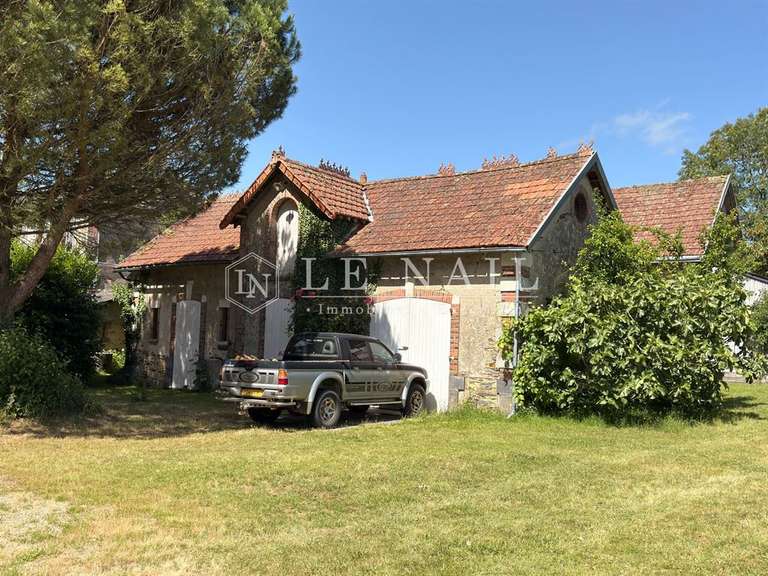 Château Pouancé - 7 chambres - 375m²