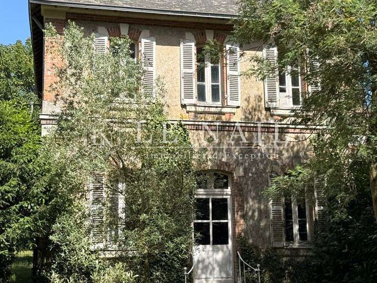 Château Pouancé - 7 chambres - 375m²