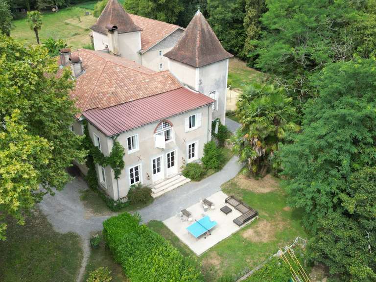 Château Pouillon - 12 chambres - 880m²