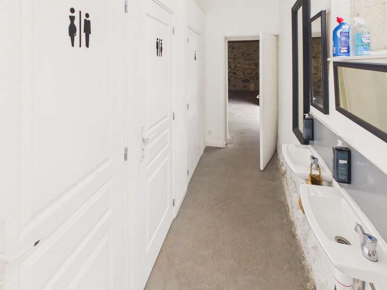 Château Pouillon - 12 chambres - 880m²