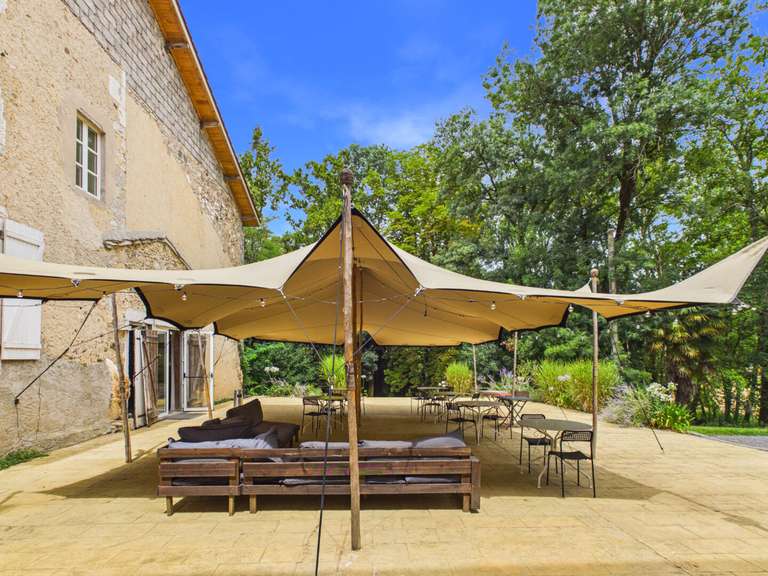 Château Pouillon - 12 chambres - 880m²