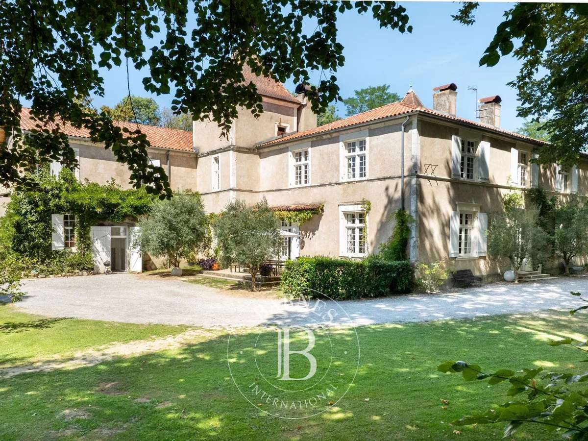 Château Pouillon