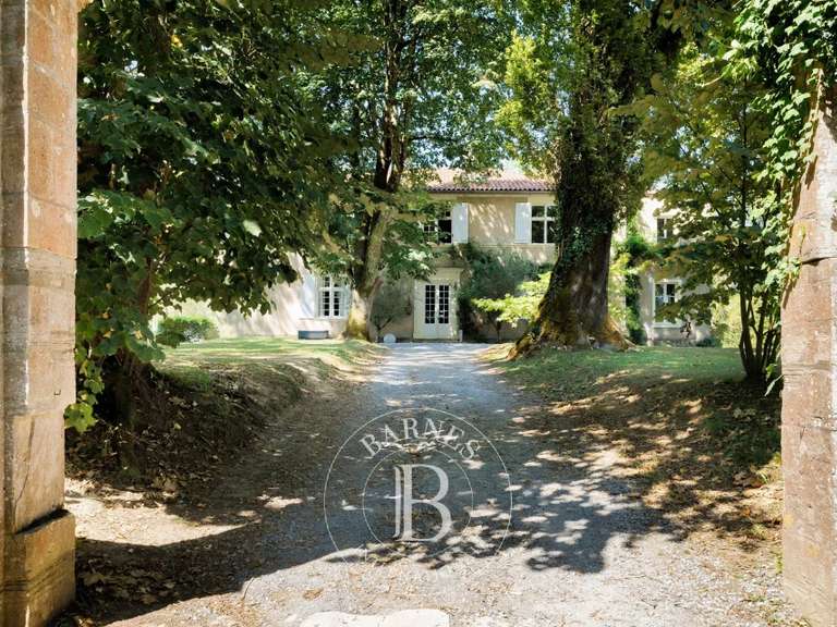 Château Pouillon - 880m²