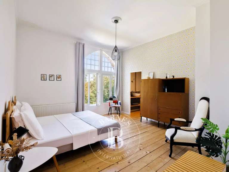 Château Pouillon - 880m²