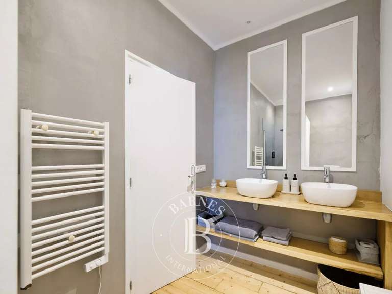 Château Pouillon - 880m²