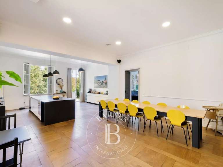 Château Pouillon - 880m²