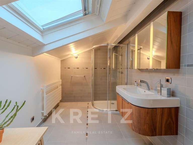 Maison Pouilly-les-Nonains - 5 chambres - 470m²