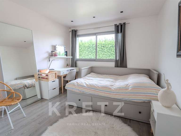 Maison Pouilly-les-Nonains - 5 chambres - 470m²