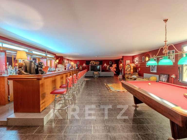 Maison Pouilly-les-Nonains - 5 chambres - 470m²