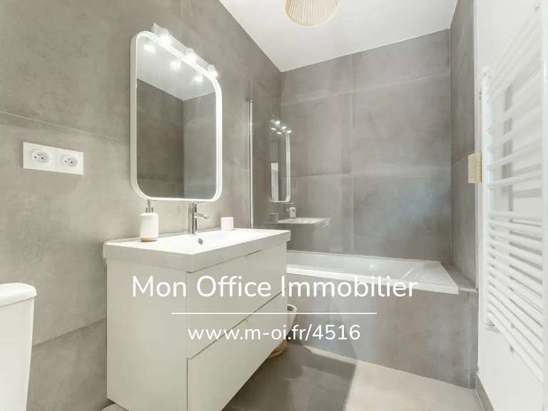 Maison Pourrières - 3 chambres - 125m²