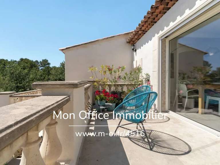 Maison Pourrières - 3 chambres - 125m²