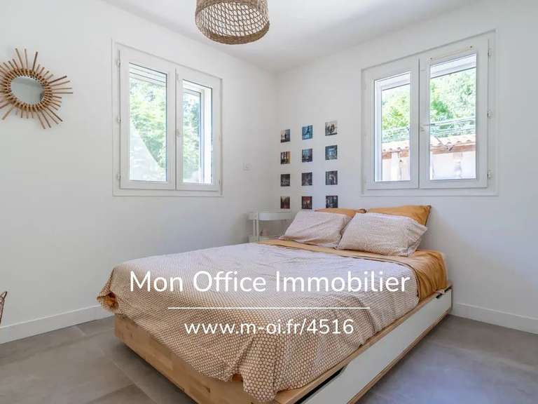 Maison Pourrières - 3 chambres - 125m²