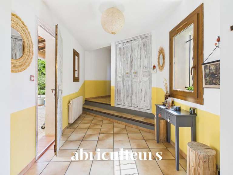 Maison Pourrières - 4 chambres - 184m²