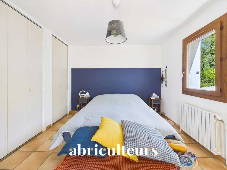 Maison Pourrières - 4 chambres - 184m²