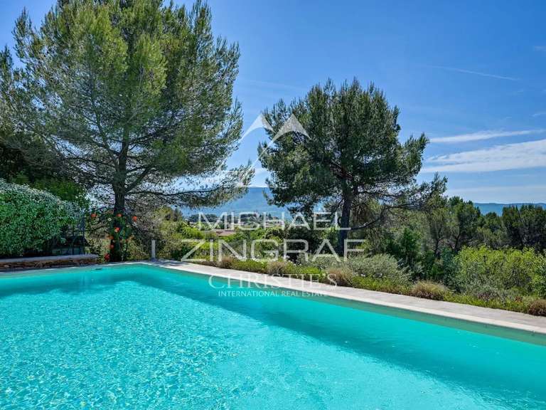 Maison Pourrières - 240m²