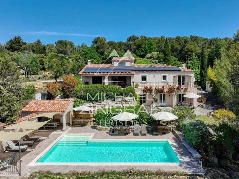 Maison Pourrières - 240m²