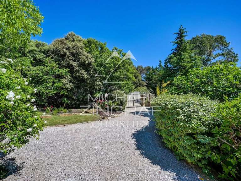 Maison Pourrières - 240m²