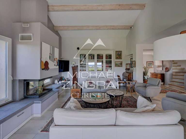 Maison Pourrières - 240m²