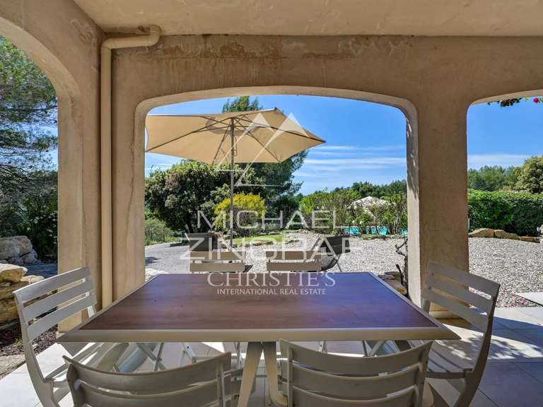 Maison Pourrières - 240m²