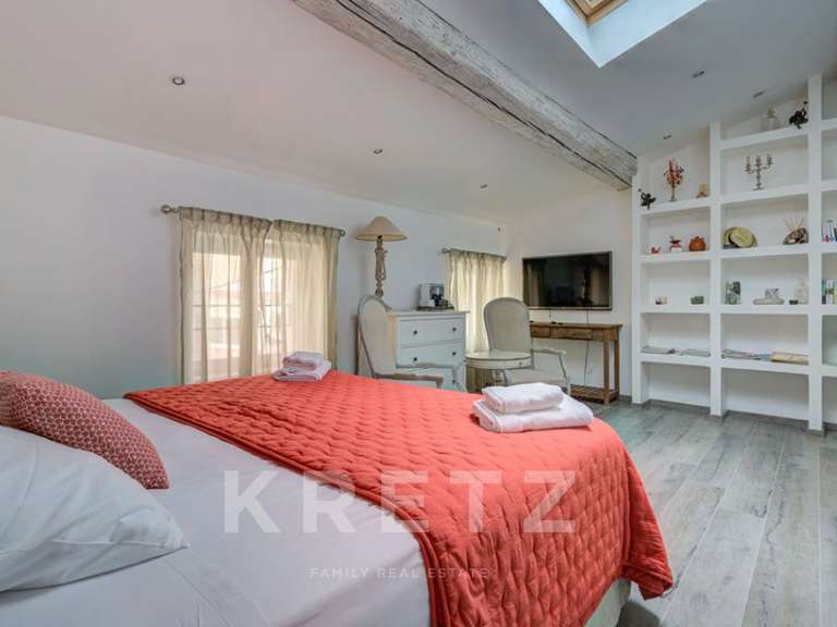Maison Pourrières - 6 chambres - 185m²