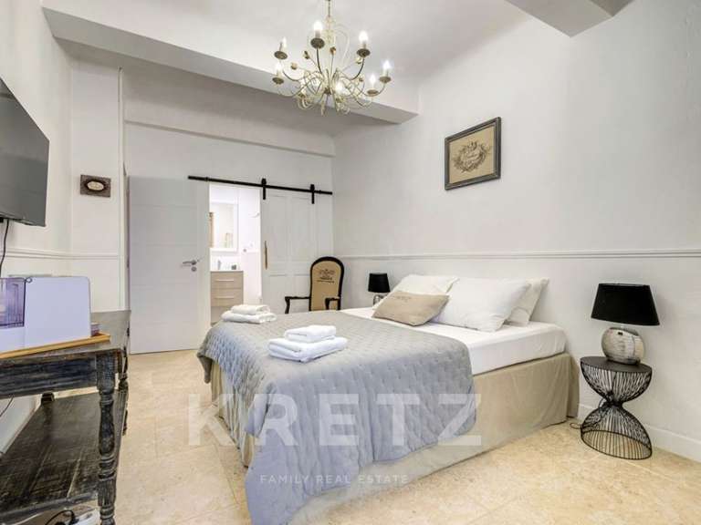 Maison Pourrières - 6 chambres - 185m²