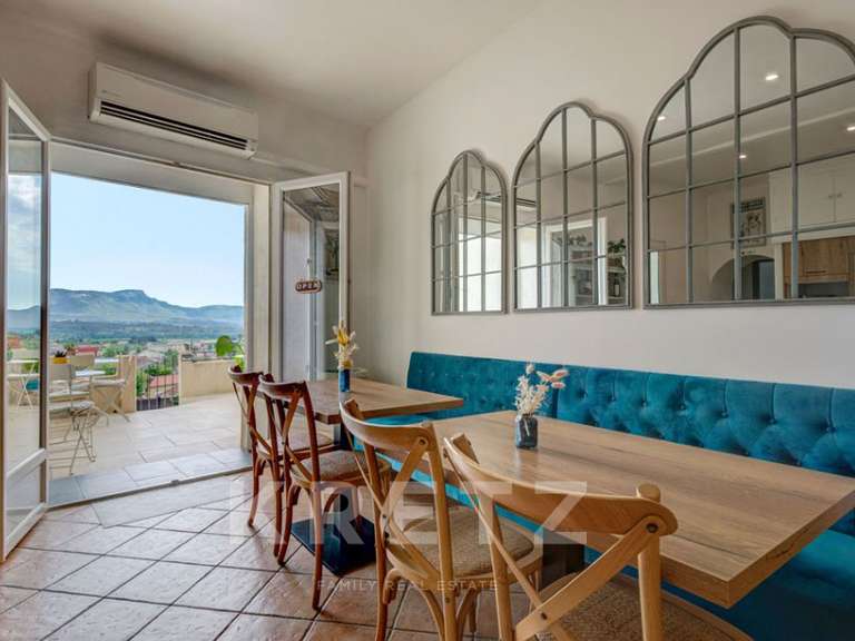 Maison Pourrières - 6 chambres - 185m²