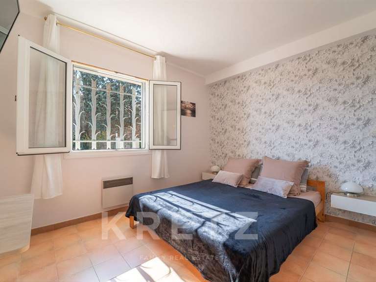 Maison Poussan - 3 chambres - 212m²