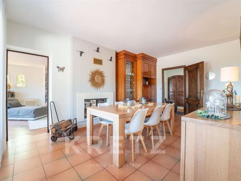 Maison Poussan - 3 chambres - 212m²