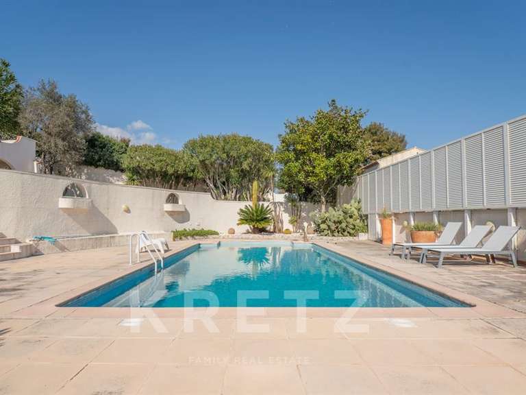 Maison Poussan - 3 chambres - 212m²