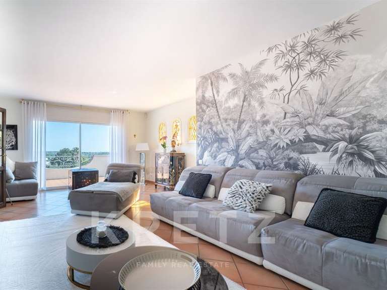 Maison Poussan - 3 chambres - 212m²