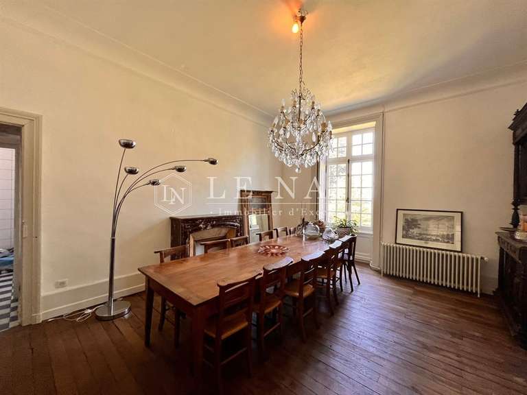 Château Pouzauges - 5 chambres - 300m²