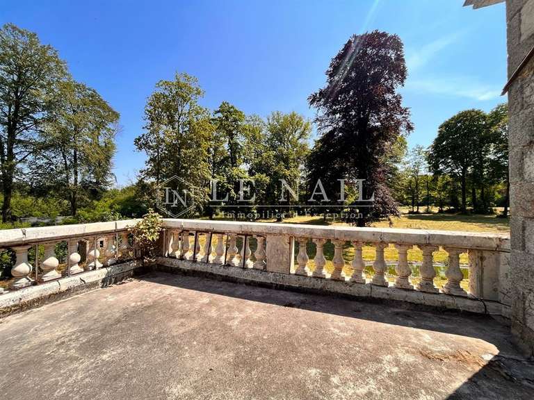 Château Pouzauges - 5 chambres - 300m²