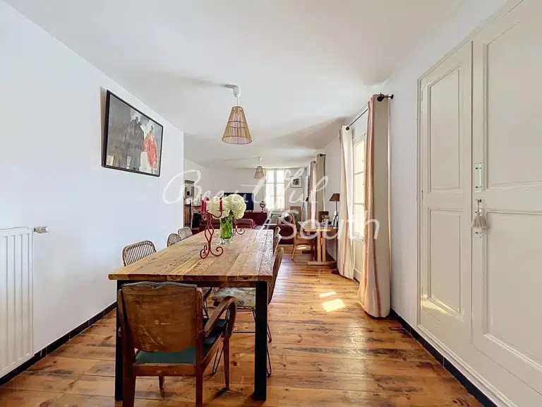 Maison Prades - 7 chambres - 328m²