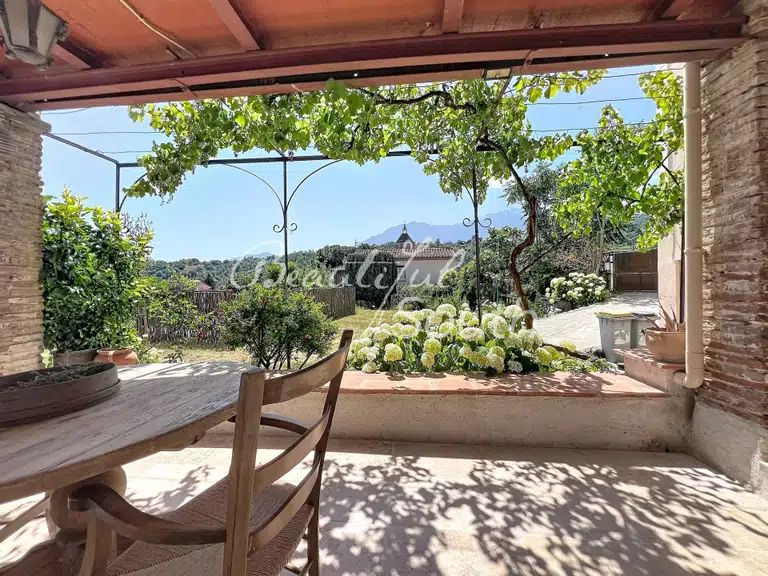 Maison Prades - 7 chambres - 328m²