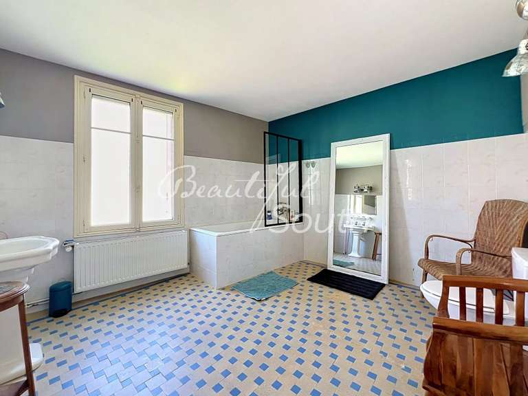 Maison Prades - 7 chambres - 328m²