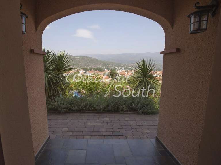 Maison Prades - 4 chambres - 248m²