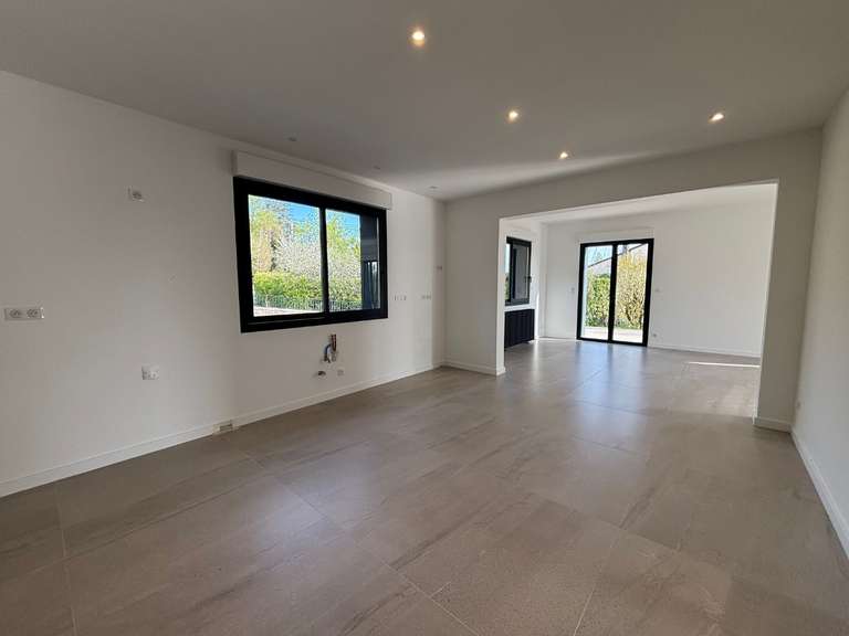 Maison Pradines - 8 chambres - 339m²